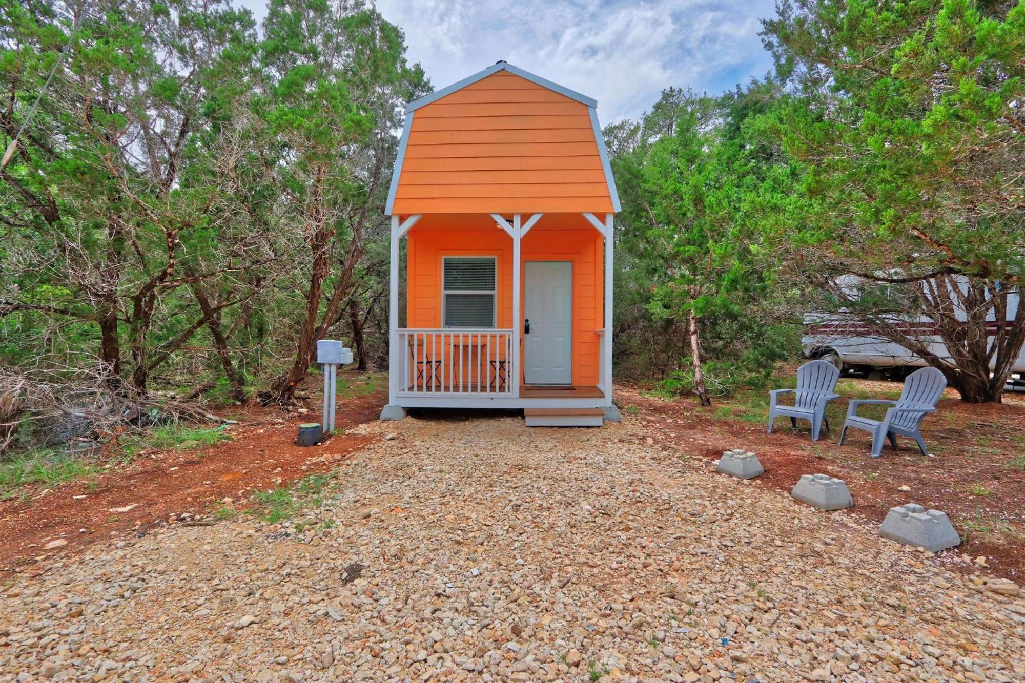 Вилла The Driftwoods - Orange Tiny House Экстерьер фото